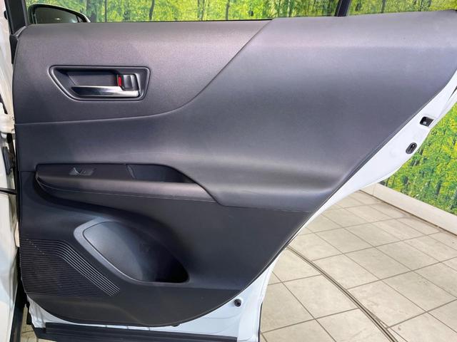 ハリアー Ｓ　禁煙車　純正８インチナビ機能付きディスプレイオーディオ　バックカメラ　セーフティセンス　レーダークルーズ　オートハイビーム　ＥＴＣ　ドライブレコーダー　スマートキー　Ｂｌｕｅｔｏｏｔｈ接続（41枚目）