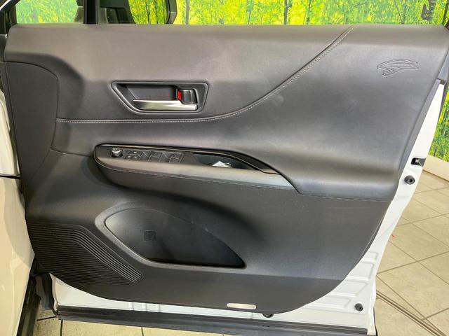 ハリアー Ｓ　禁煙車　純正８インチナビ機能付きディスプレイオーディオ　バックカメラ　セーフティセンス　レーダークルーズ　オートハイビーム　ＥＴＣ　ドライブレコーダー　スマートキー　Ｂｌｕｅｔｏｏｔｈ接続（42枚目）