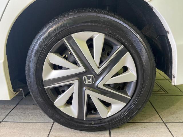 シャトル ハイブリッドＸ　ホンダセンシング　禁煙車　純正ナビ　バックカメラ　ＥＴＣ　ホンダセンシング　ＬＥＤヘッド　スマートキー　パドルシフト　シートヒーター　デュアルエアコン　Ｂｌｕｔｏｏｔｈ接続　アダプティブクルーズコントロール（14枚目）