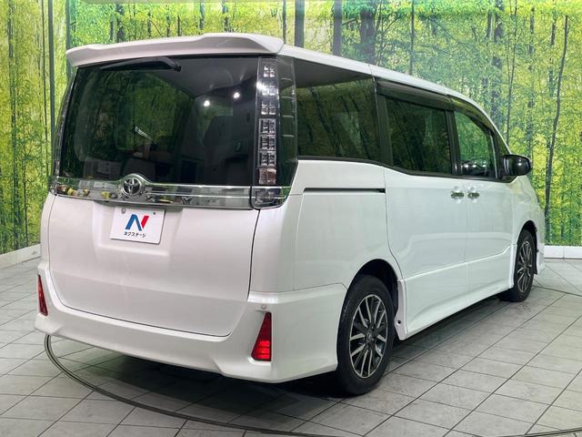 ヴォクシー ＺＳ　煌　禁煙車　純正ナビ　バックカメラ　ＥＴＣ　ドラレコ　両側パワースライドドア　衝突被害軽減ブレーキ　車線逸脱抑制装置　スマートキー　純正１６インチアルミ　デュアルエアコン　アイドリングストップ（17枚目）