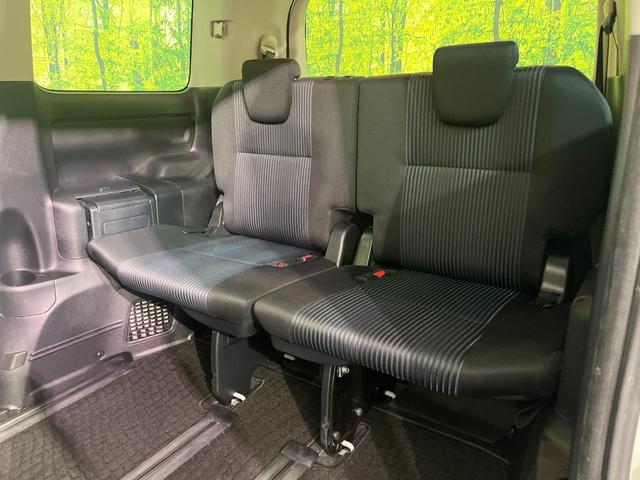 ヴォクシー ＺＳ　煌　禁煙車　純正ナビ　バックカメラ　ＥＴＣ　ドラレコ　両側パワースライドドア　衝突被害軽減ブレーキ　車線逸脱抑制装置　スマートキー　純正１６インチアルミ　デュアルエアコン　アイドリングストップ（31枚目）