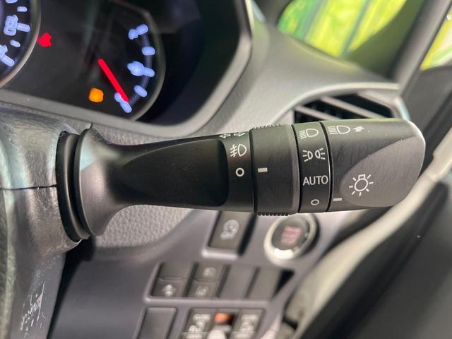 ヴォクシー ＺＳ　煌　禁煙車　純正ナビ　バックカメラ　ＥＴＣ　ドラレコ　両側パワースライドドア　衝突被害軽減ブレーキ　車線逸脱抑制装置　スマートキー　純正１６インチアルミ　デュアルエアコン　アイドリングストップ（48枚目）