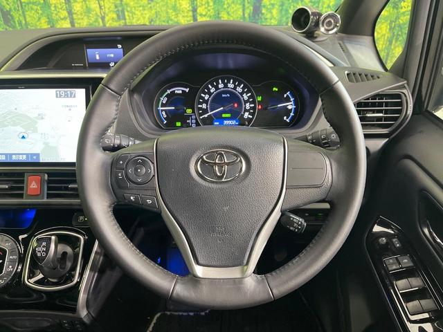 ヴォクシー ハイブリッドＺＳ　煌ＩＩＩ　禁煙車　フリップダウンモニター　モデリスタフルエアロ　モデリスタマフラー　純正１０型ナビ　バックカメラ　ＥＴＣ　ドラレコ　クルコン　スマートキー　両側パワスラ　シートヒーター　スマートキー（12枚目）