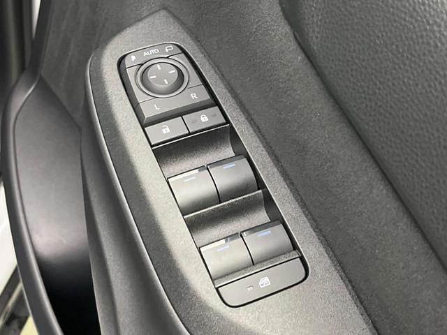 ヤリスクロス X 禁煙車 SDナビ バックカメラ セーフティセンス レーダークルーズ レーンキープアシスト オートハイビーム フルセグ Bluetooth接続 ETC スマートキー ブラックインテリア(41枚目)