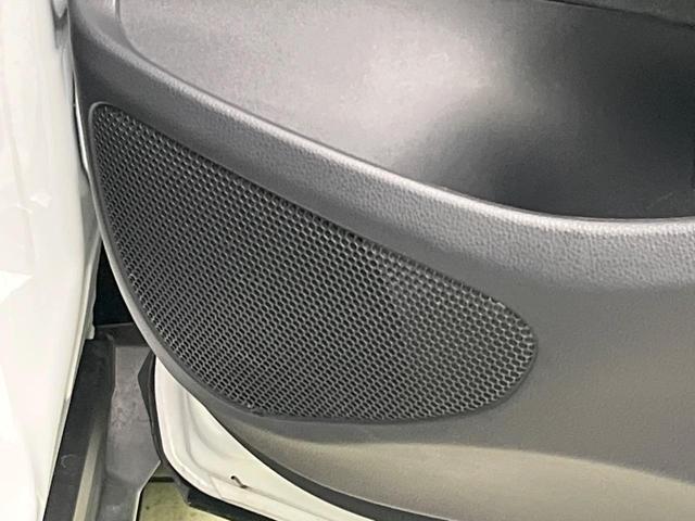 ヤリスクロス X 禁煙車 SDナビ バックカメラ セーフティセンス レーダークルーズ レーンキープアシスト オートハイビーム フルセグ Bluetooth接続 ETC スマートキー ブラックインテリア(42枚目)