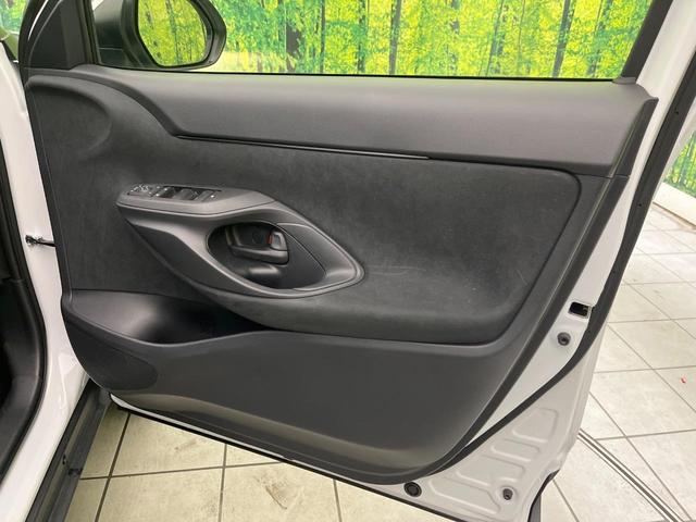 ヤリスクロス X 禁煙車 SDナビ バックカメラ セーフティセンス レーダークルーズ レーンキープアシスト オートハイビーム フルセグ Bluetooth接続 ETC スマートキー ブラックインテリア(52枚目)