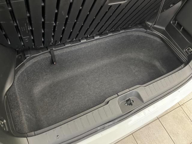 セレナ e-パワー ハイウェイスターV 禁煙車 12.3型ナビ フリップダウンモニター 全方囲カメラ ETC シートヒーター デジタルインナーミラー ステアリングヒーター プロパイロット 純正16インチアルミ 両側パワスラ スマートキー(34枚目)