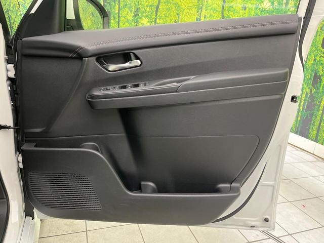 セレナ e-パワー ハイウェイスターV 禁煙車 12.3型ナビ フリップダウンモニター 全方囲カメラ ETC シートヒーター デジタルインナーミラー ステアリングヒーター プロパイロット 純正16インチアルミ 両側パワスラ スマートキー(38枚目)