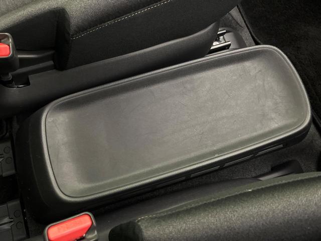 セレナ e-パワー ハイウェイスターV 禁煙車 12.3型ナビ フリップダウンモニター 全方囲カメラ ETC シートヒーター デジタルインナーミラー ステアリングヒーター プロパイロット 純正16インチアルミ 両側パワスラ スマートキー(62枚目)