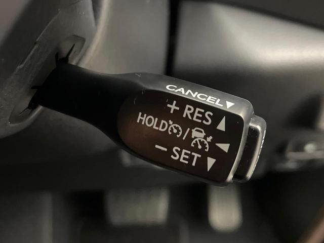 C-HR G 禁煙車 純正SDナビ バックカメラ ETC Bluetooth再生 BSM レーダークルーズ シートヒーター(前席)純正18インチアルミ オートハイビーム セーフティセンス ハーフレザーシート(7枚目)