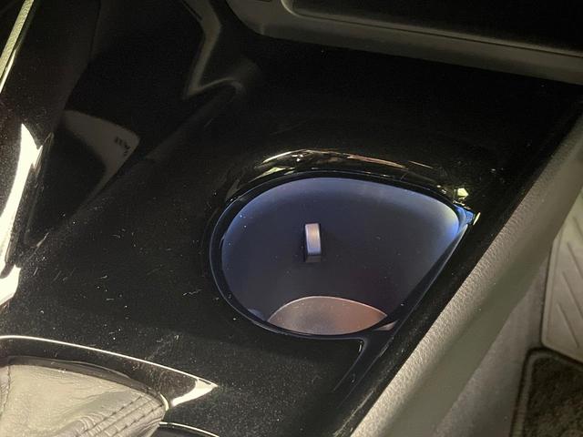 C-HR G 禁煙車 純正SDナビ バックカメラ ETC Bluetooth再生 BSM レーダークルーズ シートヒーター(前席)純正18インチアルミ オートハイビーム セーフティセンス ハーフレザーシート(56枚目)