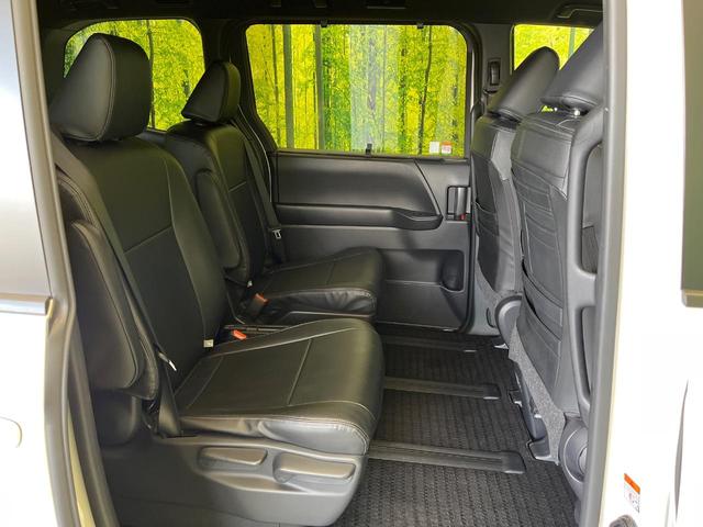 ノア Ｓ－Ｇ　禁煙車　純正１０．５型ナビ　バックカメラ　ドラレコ　ＥＴＣ　Ｂｌｕｅｔｏｏｔｈ再生　シートヒーター（前席）　両側電動スライドドア　セーフティセンス　レーダークルーズ　純正１６インチアルミ（9枚目）