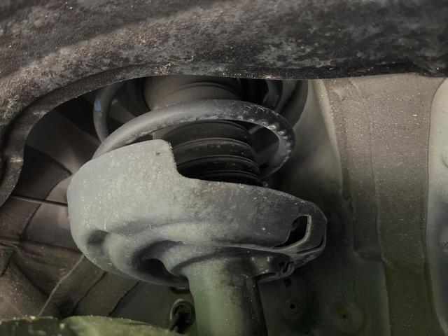 ノア Ｓ－Ｇ　禁煙車　純正１０．５型ナビ　バックカメラ　ドラレコ　ＥＴＣ　Ｂｌｕｅｔｏｏｔｈ再生　シートヒーター（前席）　両側電動スライドドア　セーフティセンス　レーダークルーズ　純正１６インチアルミ（66枚目）