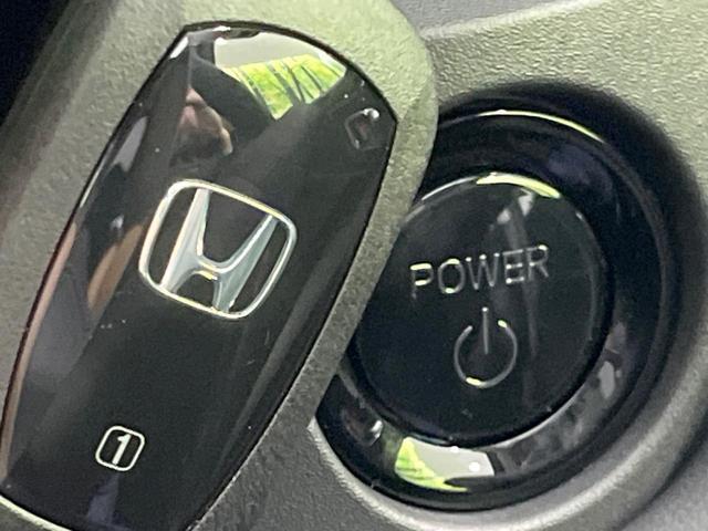 ヴェゼル ｅ：ＨＥＶ　Ｚ　登録済未使用車　純正９型ナビ　全周囲カメラ　ＥＴＣ２．０　Ｂｌｕｅｔｏｏｔｈ再生　ＢＳＭ　フルセグＴＶ　シートヒーター（前席）　パドルシフト　パワーバックドア　ハーフレザーシート　ステアリングヒーター（27枚目）