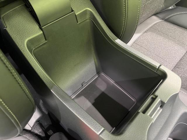 ヴェゼル ｅ：ＨＥＶ　Ｚ　登録済未使用車　純正９型ナビ　全周囲カメラ　ＥＴＣ２．０　Ｂｌｕｅｔｏｏｔｈ再生　ＢＳＭ　フルセグＴＶ　シートヒーター（前席）　パドルシフト　パワーバックドア　ハーフレザーシート　ステアリングヒーター（49枚目）