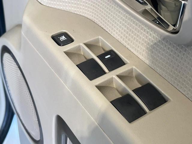 デリカD:5 D プレミアム 禁煙車 純正SDナビ バックカメラ ETC 両側電動ドア パドルシフト 電動リアゲート クルコン スマートキー 純正18インチアルミ 4WD シートヒーター 革巻きハンドル Blutooth接続(40枚目)