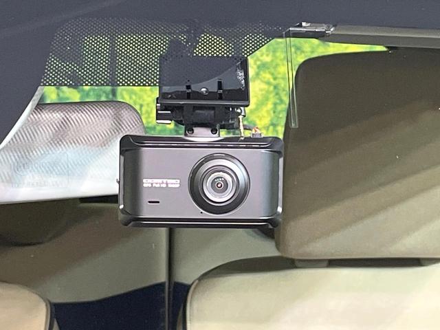 アルトラパン モード　禁煙車　ＳＤナビ　バックカメラ　ドラレコ　ＨＩＤヘッド　衝突被害軽減ブレーキ　シートヒーター　スマートキー　オートエアコン　アイドリングストップ　オートライト　Ｂｌｕｔｏｏｔｈ接続（6枚目）