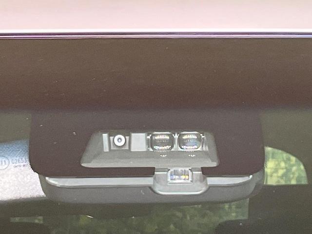 デリカＤ：５ アーバンギア　Ｇ　パワーパッケージ　禁煙車　フリップダウンモニター　純正１０型ＳＤナビ　全方囲カメラ　ＥＴＣ　ドラレコ　ＬＥＤヘッド　スマートキー　パワーバックドア　パドルシフト　シートヒーター　両側電動スライドドア　衝突被害軽減装置（6枚目）