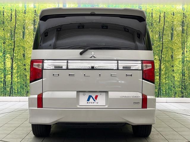 デリカＤ：５ アーバンギア　Ｇ　パワーパッケージ　禁煙車　フリップダウンモニター　純正１０型ＳＤナビ　全方囲カメラ　ＥＴＣ　ドラレコ　ＬＥＤヘッド　スマートキー　パワーバックドア　パドルシフト　シートヒーター　両側電動スライドドア　衝突被害軽減装置（16枚目）