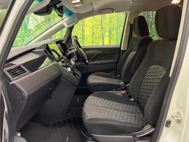 デリカＤ：５ アーバンギア　Ｇ　パワーパッケージ　禁煙車　フリップダウンモニター　純正１０型ＳＤナビ　全方囲カメラ　ＥＴＣ　ドラレコ　ＬＥＤヘッド　スマートキー　パワーバックドア　パドルシフト　シートヒーター　両側電動スライドドア　衝突被害軽減装置（24枚目）