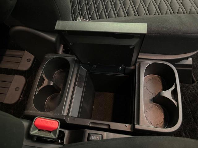 デリカＤ：５ アーバンギア　Ｇ　パワーパッケージ　禁煙車　フリップダウンモニター　純正１０型ＳＤナビ　全方囲カメラ　ＥＴＣ　ドラレコ　ＬＥＤヘッド　スマートキー　パワーバックドア　パドルシフト　シートヒーター　両側電動スライドドア　衝突被害軽減装置（46枚目）