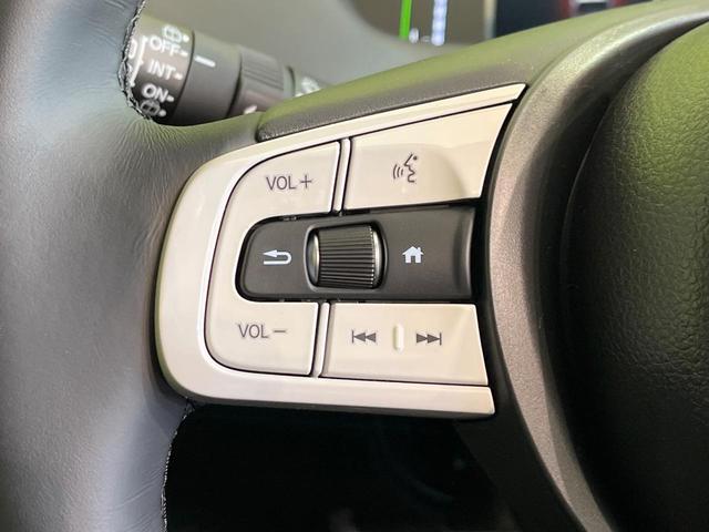 フィット e:HEVホーム 登録済未使用車 ホンダセンシング アダプティブクルーズ オートブレーキホールド オートエアコン スマートキー コーナーセンサー ハーフレザーシート LEDヘッドライト ステアリングスイッチ(6枚目)