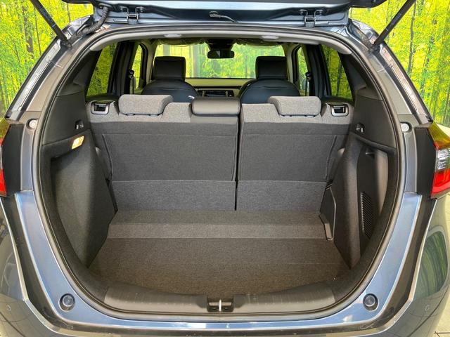 フィット e:HEVホーム 登録済未使用車 ホンダセンシング アダプティブクルーズ オートブレーキホールド オートエアコン スマートキー コーナーセンサー ハーフレザーシート LEDヘッドライト ステアリングスイッチ(10枚目)
