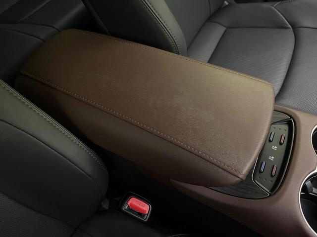 ハリアーハイブリッド Ｚ　レザーパッケージ　禁煙車　純正１２．３型ナビ　全周囲カメラ　ＪＢＬ　ＥＴＣ２．０　ＢＳＭ　Ｂｌｕｅｔｏｏｔｈ再生　シートヒーター（前席）　ハーフレザーシート　パワーバックドア　セーフティセンス　レーダークルーズ（56枚目）