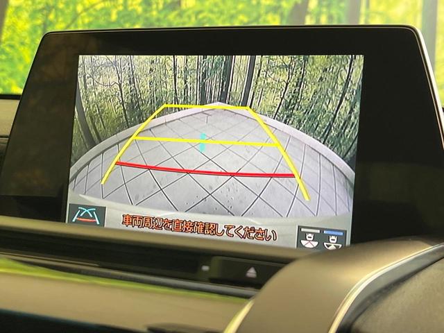 クラウンハイブリッド Ｓ　Ｃパッケージ　禁煙車　純正ナビ　バックカメラ　ＥＴＣ　セーフティセンス　パドルシフト　シートヒーター　ＨＵＤ　ステアリングヒーター　レーダークルーズ　ＬＥＤヘッド　スマートキー　Ｂｌｕｅｔｏｏｔｈ接続　スマートキー（3枚目）