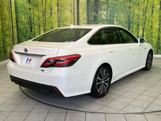 クラウンハイブリッド Ｓ　Ｃパッケージ　禁煙車　純正ナビ　バックカメラ　ＥＴＣ　セーフティセンス　パドルシフト　シートヒーター　ＨＵＤ　ステアリングヒーター　レーダークルーズ　ＬＥＤヘッド　スマートキー　Ｂｌｕｅｔｏｏｔｈ接続　スマートキー（17枚目）