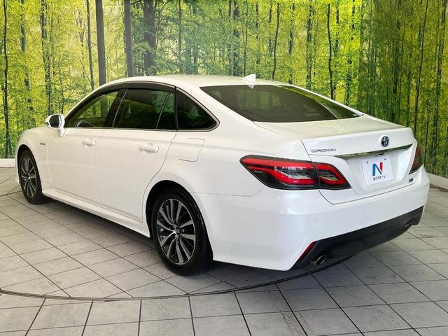 クラウンハイブリッド Ｓ　Ｃパッケージ　禁煙車　純正ナビ　バックカメラ　ＥＴＣ　セーフティセンス　パドルシフト　シートヒーター　ＨＵＤ　ステアリングヒーター　レーダークルーズ　ＬＥＤヘッド　スマートキー　Ｂｌｕｅｔｏｏｔｈ接続　スマートキー（31枚目）