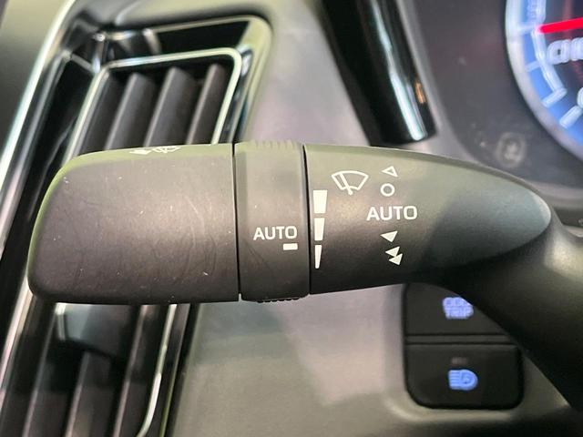 クラウンハイブリッド Ｓ　Ｃパッケージ　禁煙車　純正ナビ　バックカメラ　ＥＴＣ　セーフティセンス　パドルシフト　シートヒーター　ＨＵＤ　ステアリングヒーター　レーダークルーズ　ＬＥＤヘッド　スマートキー　Ｂｌｕｅｔｏｏｔｈ接続　スマートキー（46枚目）