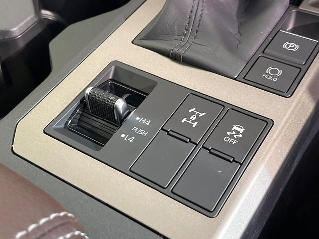 ランドクルーザー２５０ ＶＸファーストエディション　禁煙車　純正１２．３インチディスプレイオーディオ　全方位カメラ　サンルーフ　ＥＴＣ　ドラレコ　ＬＥＤヘッド　パワーバックドア　シートベンチレーション　セーフティプラス　７人乗り　置くだけ充電（49枚目）