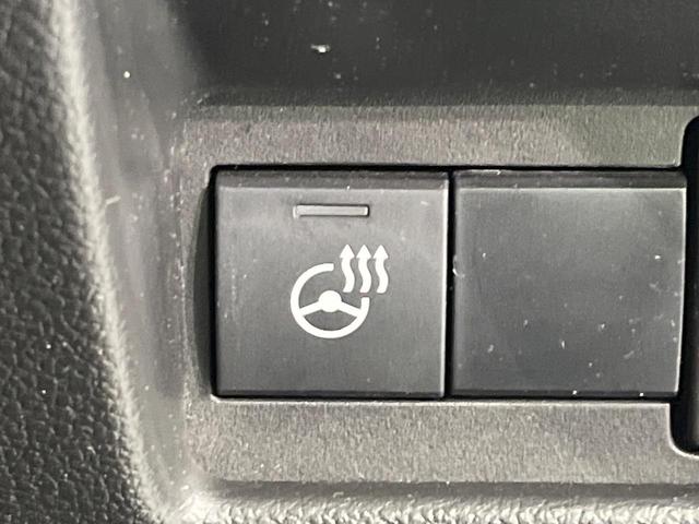 スペーシアカスタム ハイブリッドＸＳ　禁煙車　純正９型ディスプレイオーディオ　全方囲カメラ　両側電動スライドドア　ステアリングヒーター　スマートキー　ＬＥＤヘッド　シートヒーター　アダプティブクルーズ　セーフティサポート　フルセグＴＶ（7枚目）