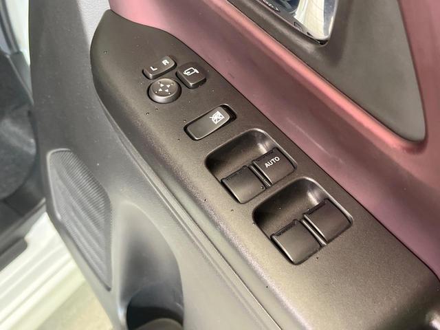 スペーシアカスタム ハイブリッドＸＳ　禁煙車　純正９型ディスプレイオーディオ　全方囲カメラ　両側電動スライドドア　ステアリングヒーター　スマートキー　ＬＥＤヘッド　シートヒーター　アダプティブクルーズ　セーフティサポート　フルセグＴＶ（43枚目）