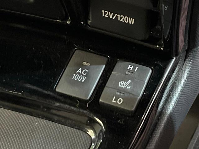 エスクァイア ハイブリッドＧｉ　プレミアムパッケージ　禁煙車　純正１０型ナビ　バックカメラ　両側電動スライドドア　シートヒーター　セーフティセンス　ステアリングヒーター　ＥＴＣ　ダブルエアコン　ＬＥＤヘッド　クルコン　Ｂｌｕｅｔｏｏｔｈ接続（6枚目）