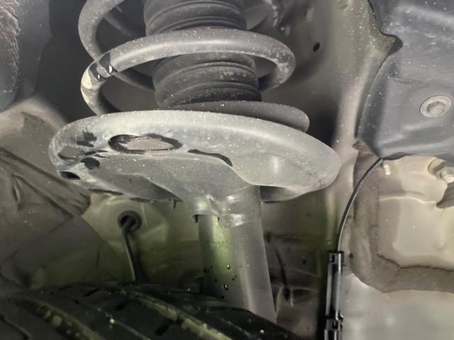 エスクァイア ハイブリッドＧｉ　プレミアムパッケージ　禁煙車　純正１０型ナビ　バックカメラ　両側電動スライドドア　シートヒーター　セーフティセンス　ステアリングヒーター　ＥＴＣ　ダブルエアコン　ＬＥＤヘッド　クルコン　Ｂｌｕｅｔｏｏｔｈ接続（21枚目）