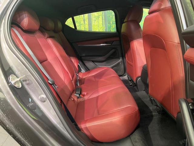 ＭＡＺＤＡ３ファストバック ２０Ｓプロアクティブ　ツーリングセレクション　禁煙車　純正１０型マツコネナビ　全方位カメラ　ＢＯＳＥサウンド　レザーＰＫＧ　スマートブレーキサポート　ＬＥＤヘッド　ステアリングヒーター　スマートキー　シートヒーター　アダプティブクルーズ（9枚目）