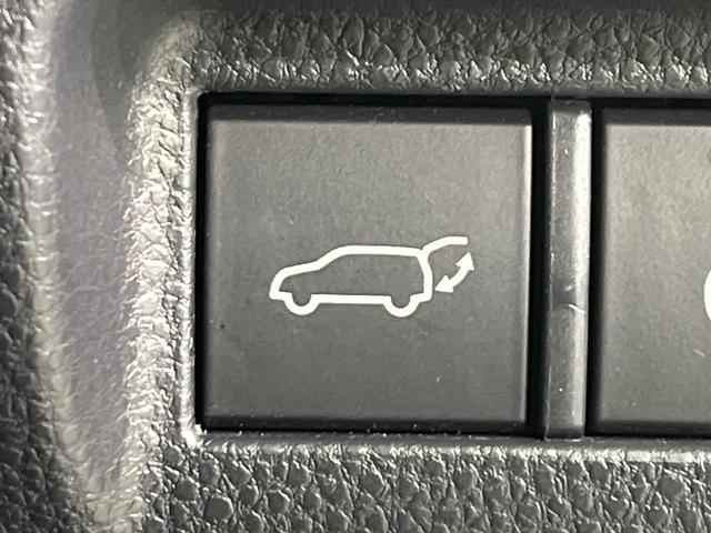 ハリアーハイブリッド Ｇ　レザーパッケージ　禁煙車　純正１２．３インチディスプレイオーディオ　ＪＢＬサウンド　モデリスタフルエアロ　バックカメラ　セーフティセンス　ベンチレーション　パワーバックドア　ステアリングヒーター　レーダークルーズ（52枚目）