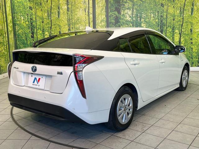 プリウス Ｓセーフティプラス　純正ＳＤナビ　バックカメラ　１００Ｖ電源　衝突被害軽減システム　レーダークルーズ　禁煙車　ドラレコ　コーナーセンサー　スマートキー　ＬＥＤヘッド　ビルトインＥＴＣ　オートハイビーム　車線逸脱警報（17枚目）