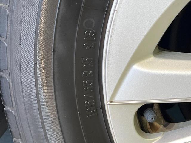 プリウス Ｓセーフティプラス　純正ＳＤナビ　バックカメラ　１００Ｖ電源　衝突被害軽減システム　レーダークルーズ　禁煙車　ドラレコ　コーナーセンサー　スマートキー　ＬＥＤヘッド　ビルトインＥＴＣ　オートハイビーム　車線逸脱警報（23枚目）