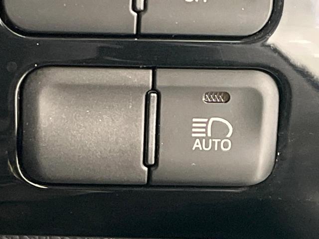 プリウス Ｓセーフティプラス　純正ＳＤナビ　バックカメラ　１００Ｖ電源　衝突被害軽減システム　レーダークルーズ　禁煙車　ドラレコ　コーナーセンサー　スマートキー　ＬＥＤヘッド　ビルトインＥＴＣ　オートハイビーム　車線逸脱警報（47枚目）