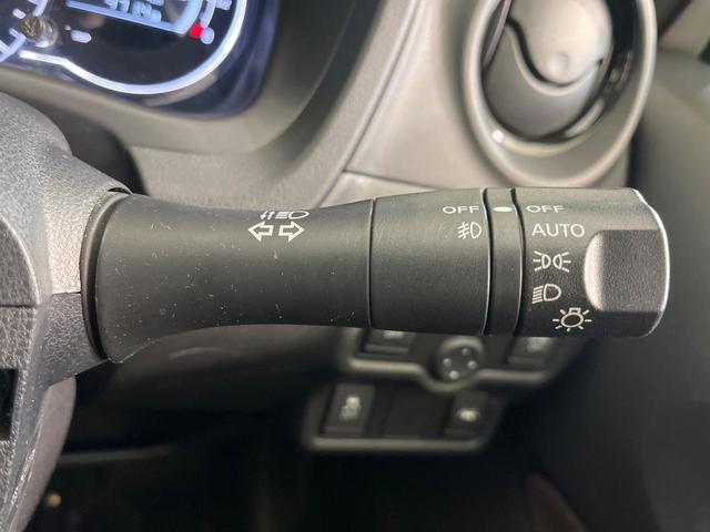 ノート メダリスト　純正ＳＤナビ　バックカメラ　衝突被害軽減システム　禁煙車　ハーフレザーシート　スマートキー　ＬＥＤヘッド　ＥＴＣ　車線逸脱警報　オートライト　オートエアコン　Ｂｌｕｅｔｏｏｔｈ　ＣＤ　フルセグ（49枚目）