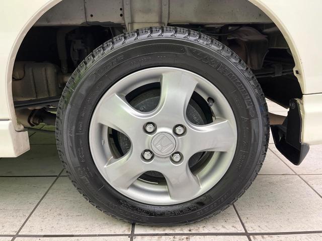 �y�����A���~�z�C�[���z�O�ςɃ}�b�`���������A���~�z�C�[���𑕒����Ă���܂��B�e��ЊO�A���~�z�C�[����A�X�^�b�h���X�^�C�����戵�����Ă���܂��B���񂲑��k����������