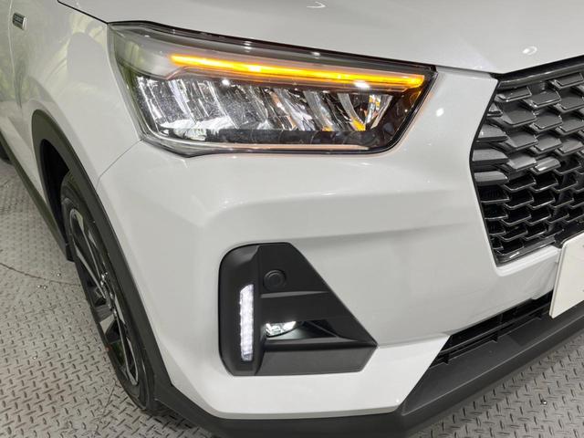 ロッキー プレミアムＧ　ＨＥＶ　登録済未使用車　純正９型ＤＡ　全周囲カメラ　シートヒーター（前席）　レーダークルーズ　スマートアシスト　オートブレーキホールド　コーナーセンサー　ＬＥＤヘッドライト　純正１７インチアルミ（12枚目）