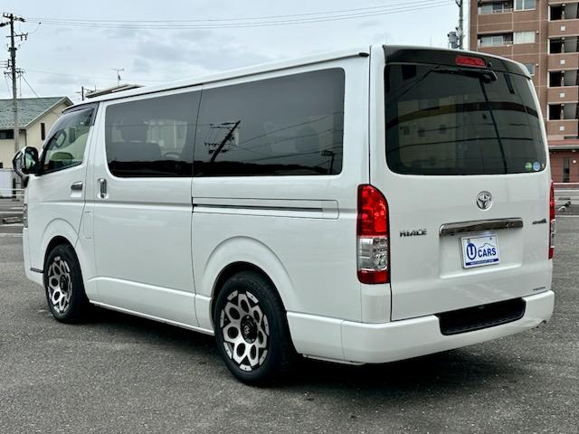 ハイエースバン スーパーGL ダークプライムII 4WD 2.8ディーゼルターボ 5ドア ローダウン バッドフェイス 17インチAW パナソニック9型ナビ フルセグTV ブルーレイ Bluetooth バックモニター内臓ルームミラー ETC ドラレコ(6枚目)