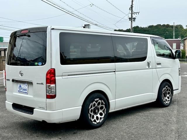 ハイエースバン スーパーGL ダークプライムII 4WD 2.8ディーゼルターボ 5ドア ローダウン バッドフェイス 17インチAW パナソニック9型ナビ フルセグTV ブルーレイ Bluetooth バックモニター内臓ルームミラー ETC ドラレコ(7枚目)