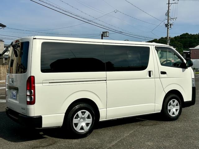 ハイエースバン ロングＤＸ　４ＷＤ　２．８ディーゼルターボ　Ｗエアコン　電格ミラー　純正ナビ　ワンセグＴＶ　Ｂｌｕｅｔｏｏｔｈ　バックカメラ　ＴＳＳ　Ｗエアバッグ（8枚目）