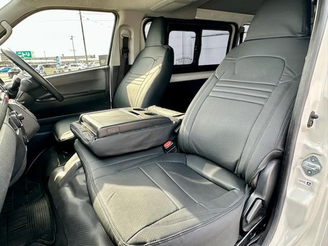 ハイエースバン ロングＤＸ　４ＷＤ　２．８ディーゼルターボ　Ｗエアコン　電格ミラー　純正ナビ　ワンセグＴＶ　Ｂｌｕｅｔｏｏｔｈ　バックカメラ　ＴＳＳ　Ｗエアバッグ（17枚目）