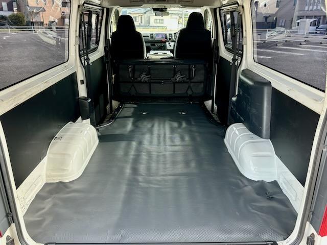 ハイエースバン ロングＤＸ　４ＷＤ　２．８ディーゼルターボ　Ｗエアコン　電格ミラー　純正ナビ　ワンセグＴＶ　Ｂｌｕｅｔｏｏｔｈ　バックカメラ　ＴＳＳ　Ｗエアバッグ（23枚目）